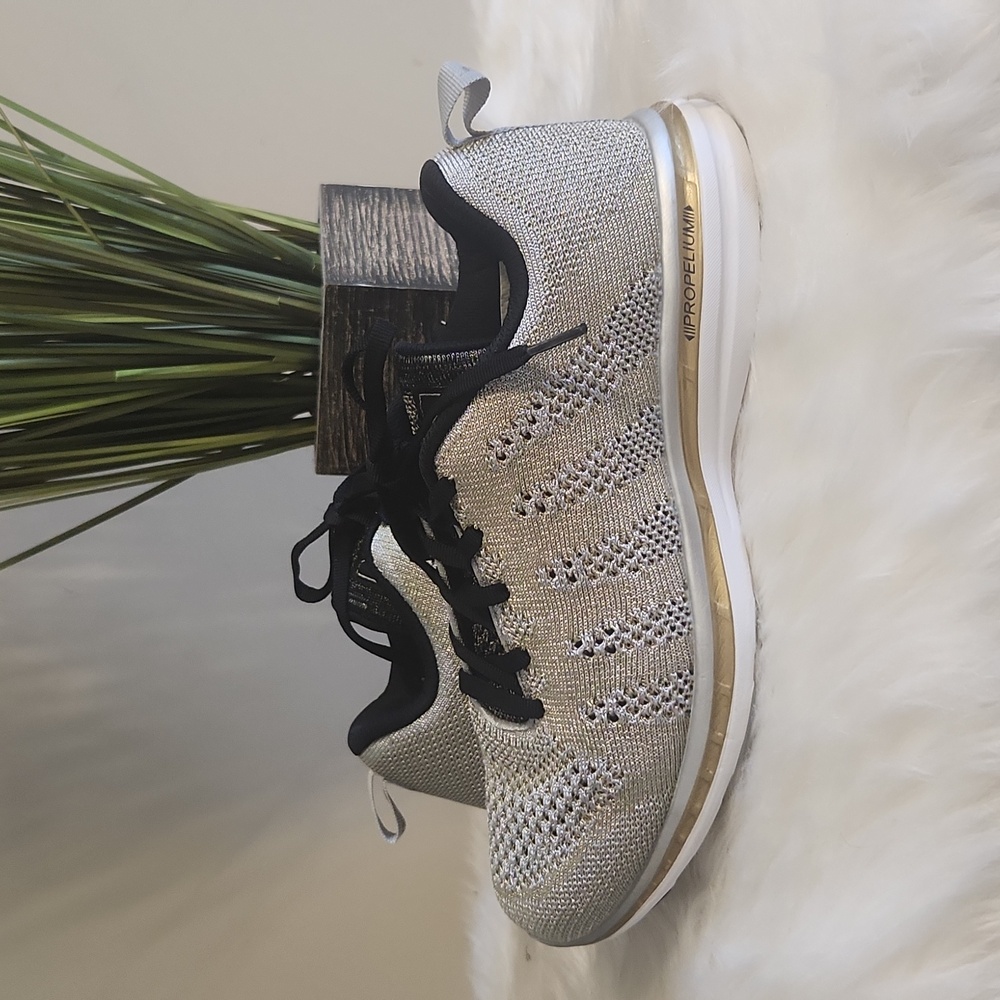 APL TechLoom  Pro Sneaker. Size 8.5